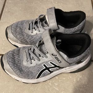 Boys Asics